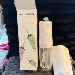 Portable Oral Irrigator - White